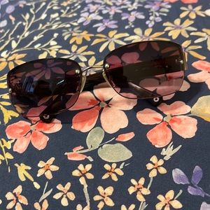 Women’s coach sunglasses Valentine’s Day collection